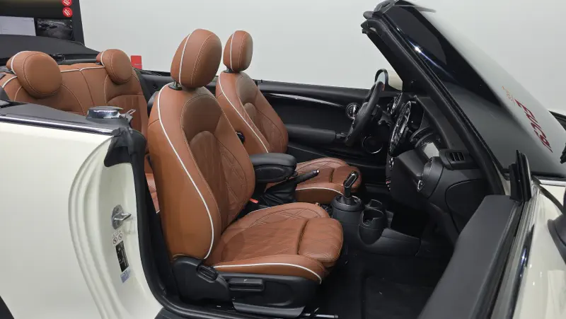 MINI Cabrio