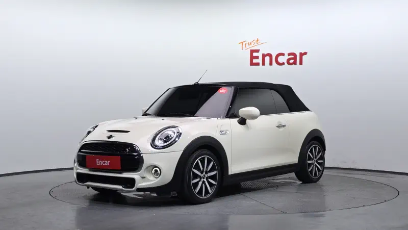 MINI Cabrio
