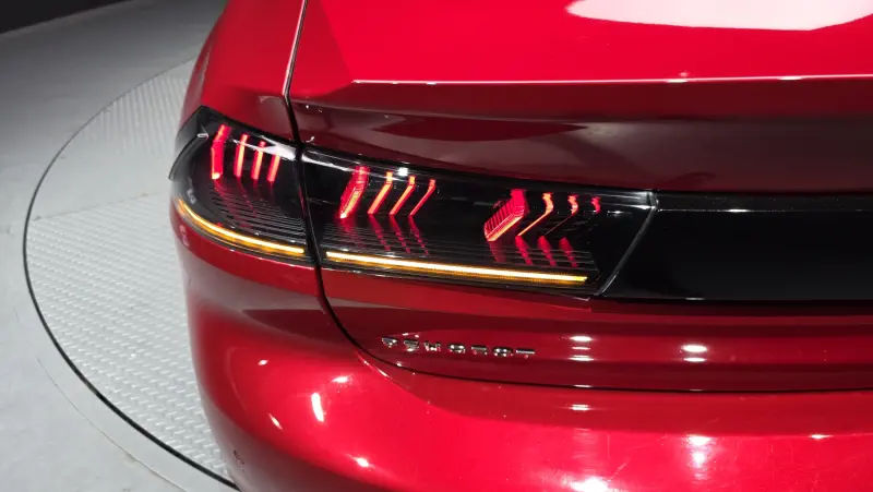 Peugeot 508