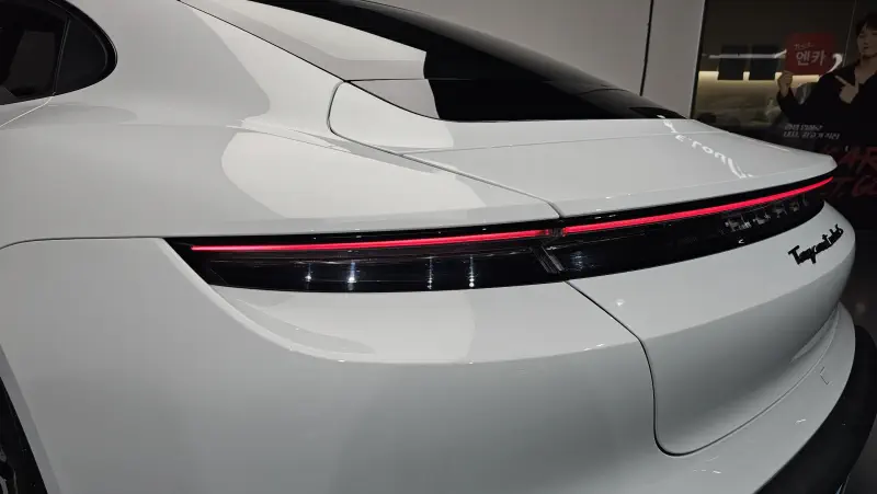 Porsche Taycan
