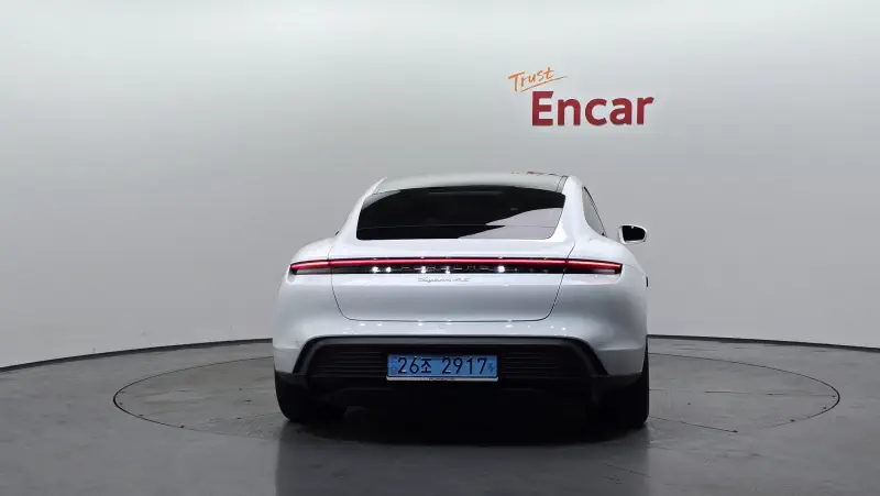 Porsche Taycan