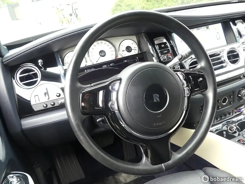 Rolls-Royce GHOST