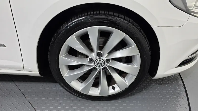 Volkswagen Passat CC