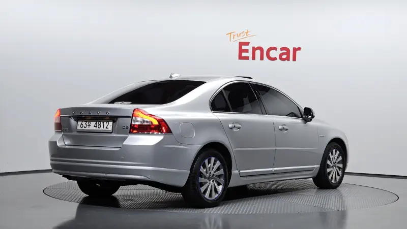 Volvo S80