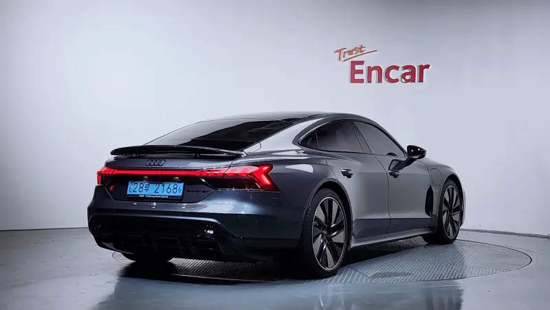 Audi e-tron GT