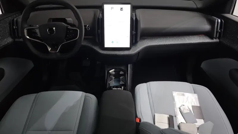 Volvo EX30