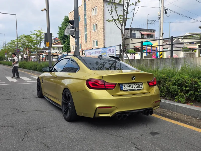 BMW M4