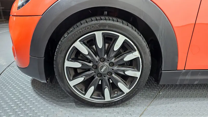 MINI Hatch