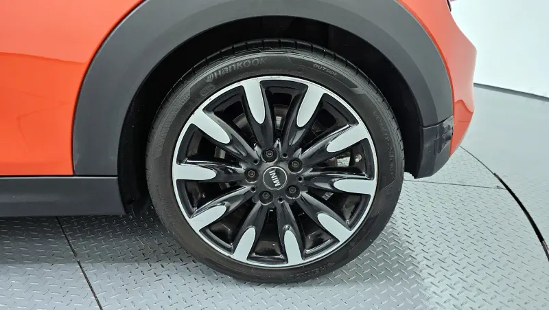 MINI Hatch