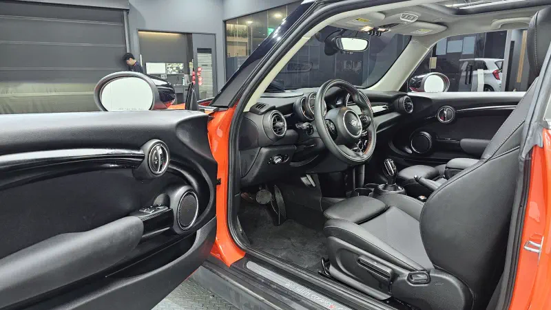 MINI Hatch