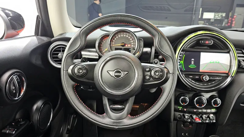 MINI Hatch