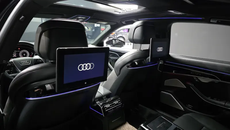 Audi A8