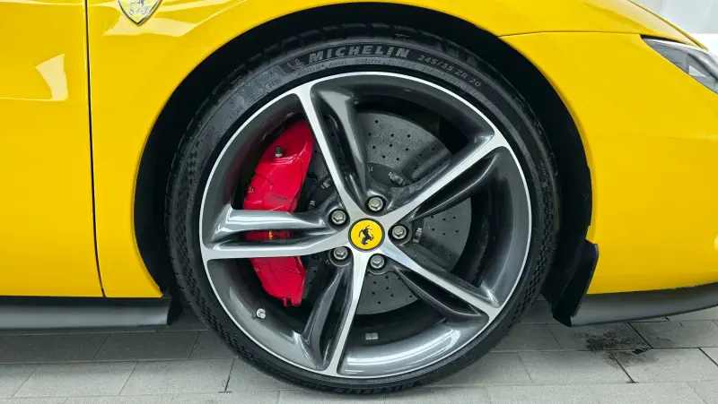 Ferrari 296