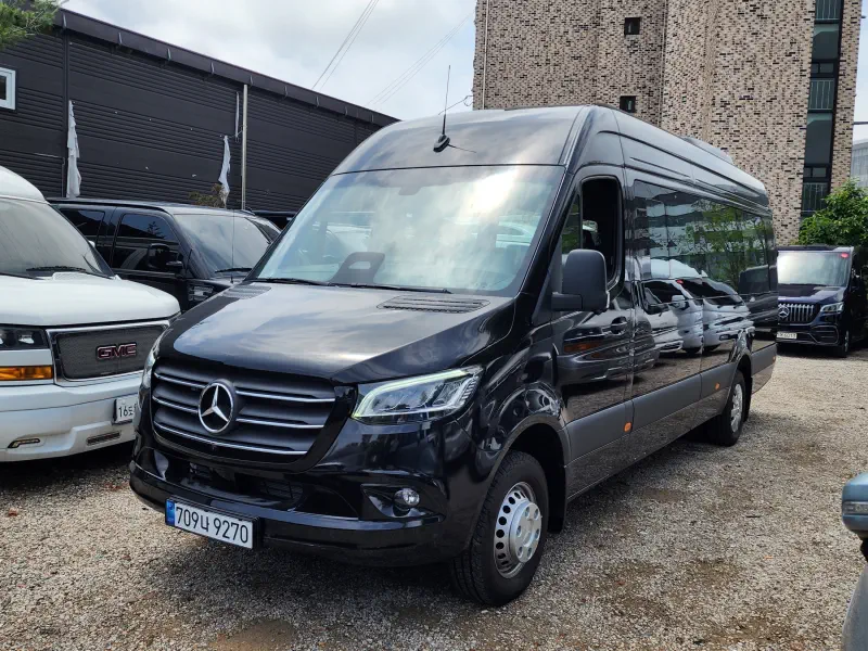 Mercedes-Benz Sprinter