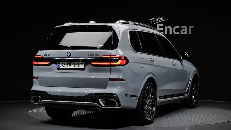 BMW X7