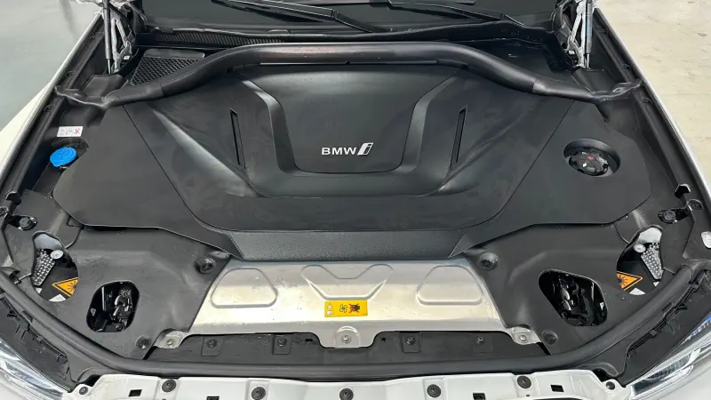 BMW iX3