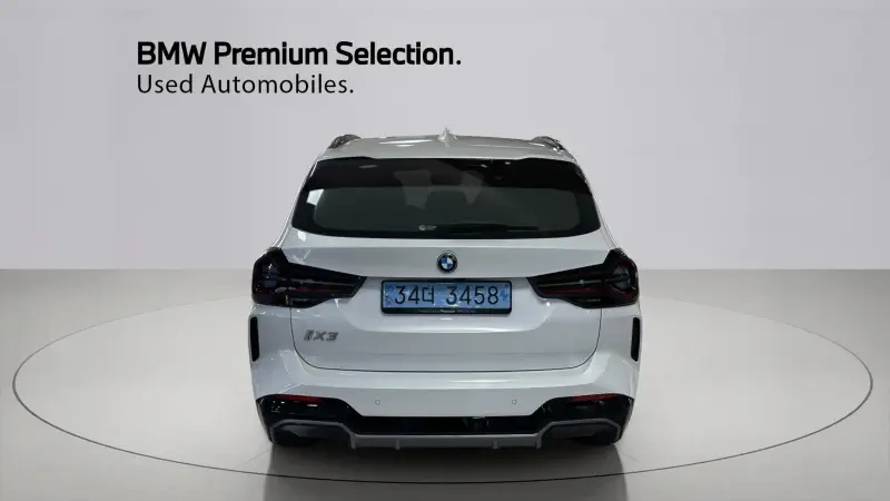 BMW iX3