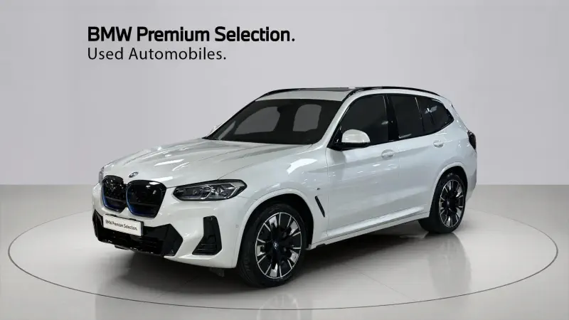 BMW iX3