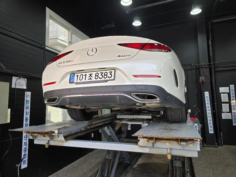 Mercedes-Benz CLS-Class