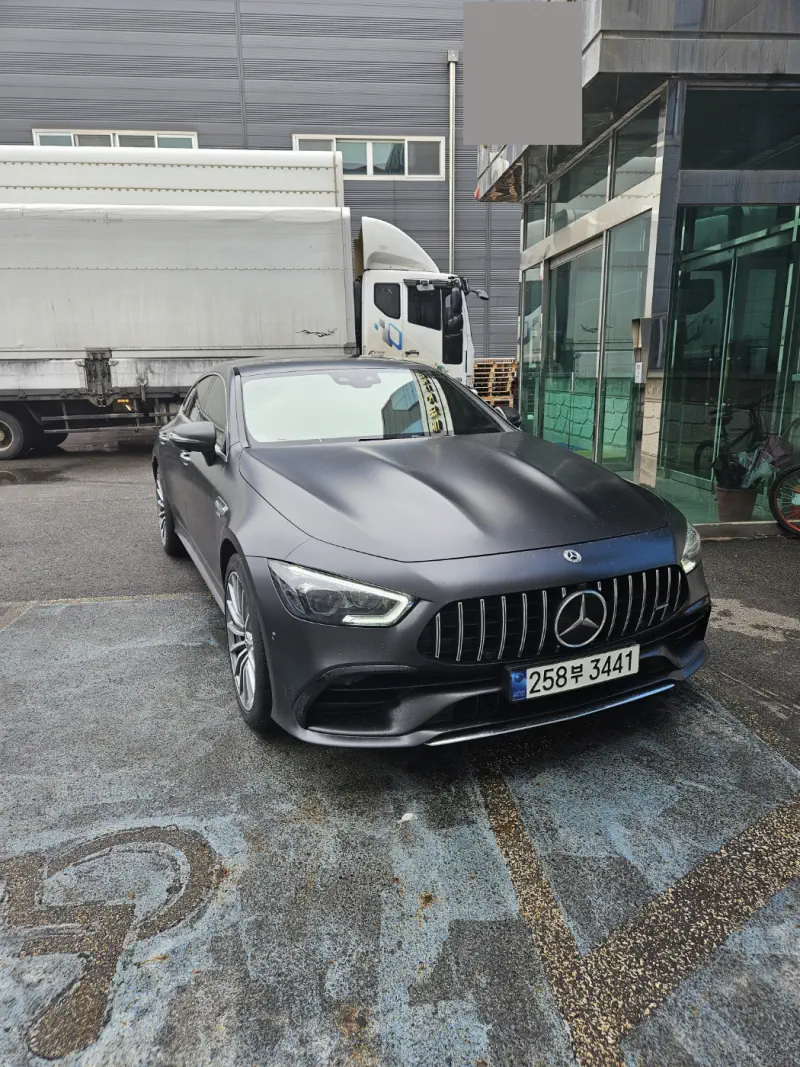 Mercedes-Benz AMG GT