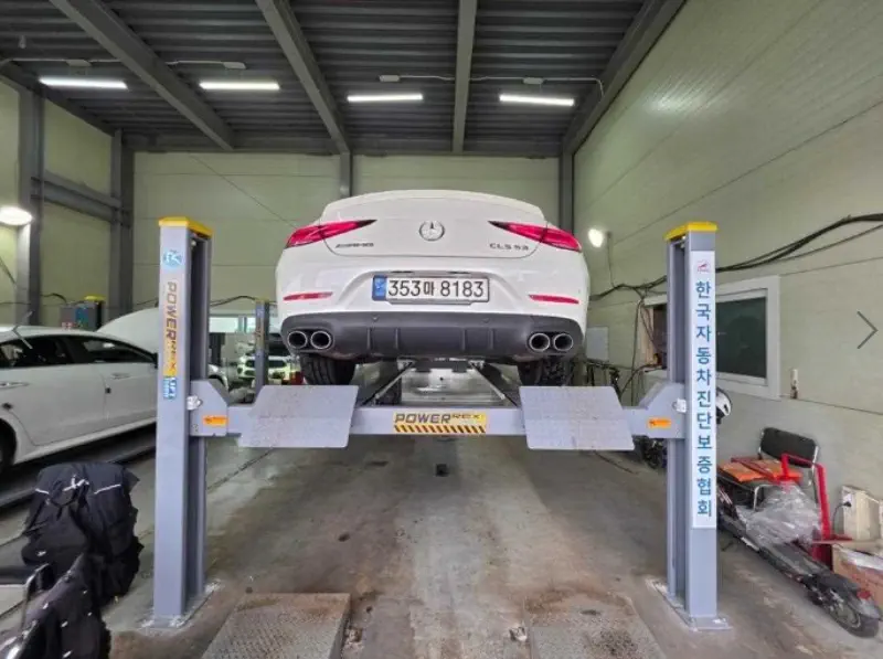 Mercedes-Benz CLS-Class