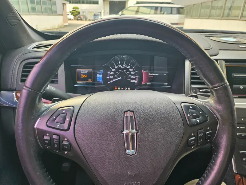 Lincoln MKS
