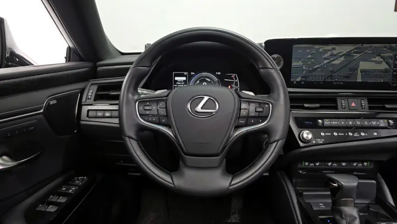 Lexus ES300h
