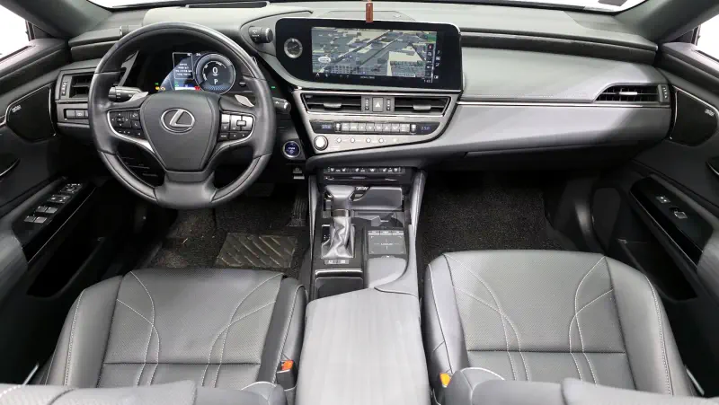 Lexus ES300h