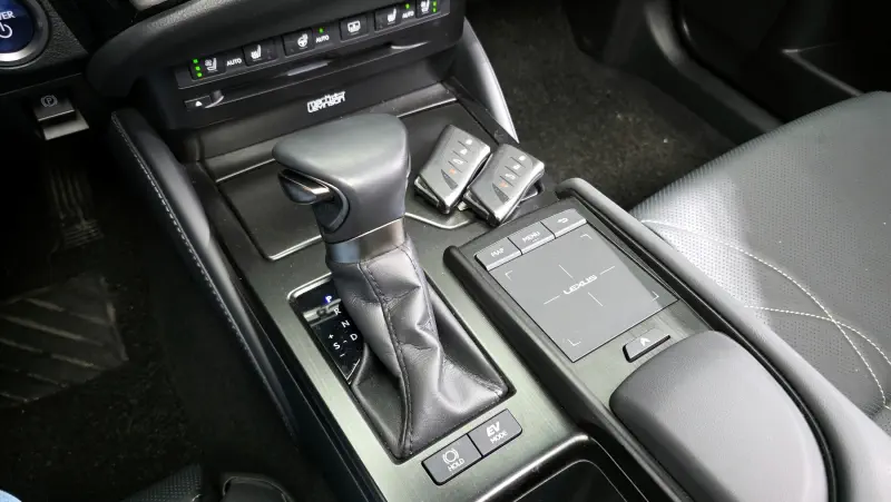 Lexus ES300h