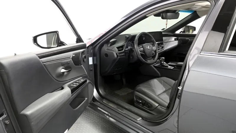 Lexus ES300h