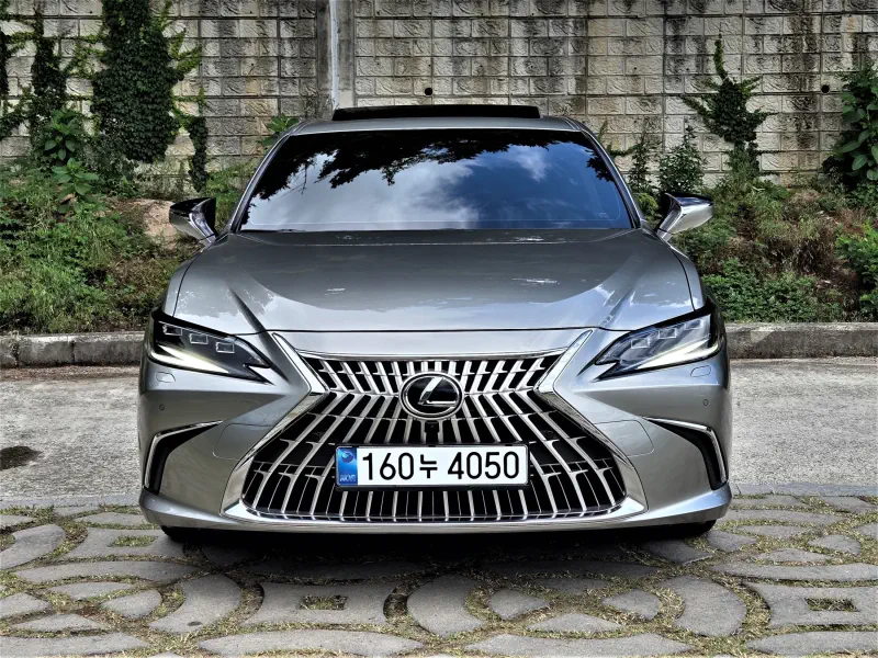 Lexus ES300h