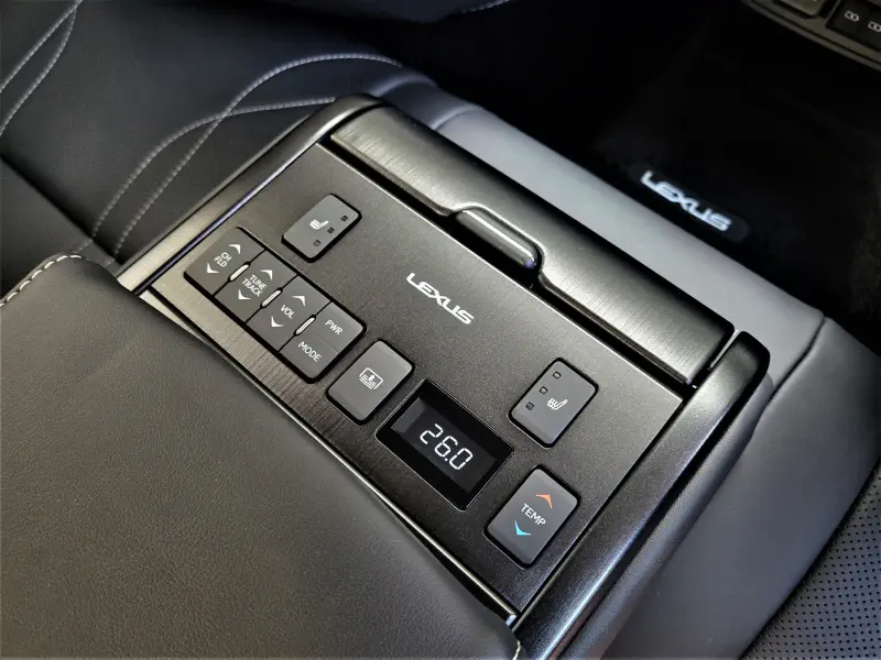Lexus ES300h
