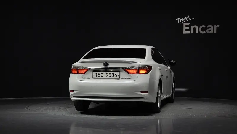 Lexus ES300h