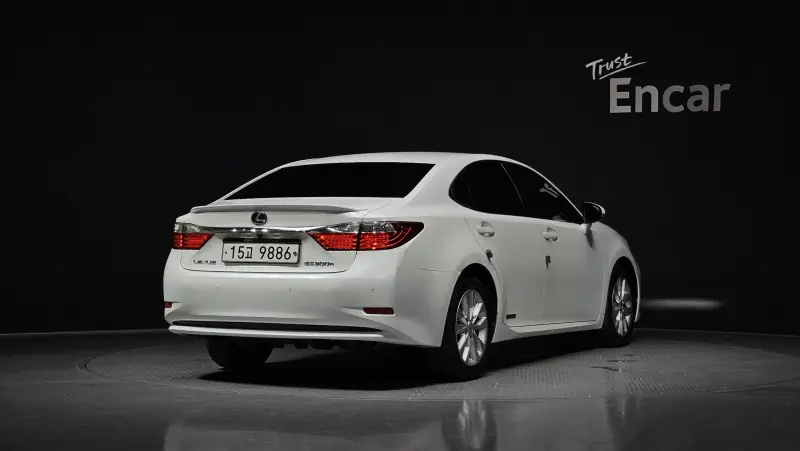 Lexus ES300h