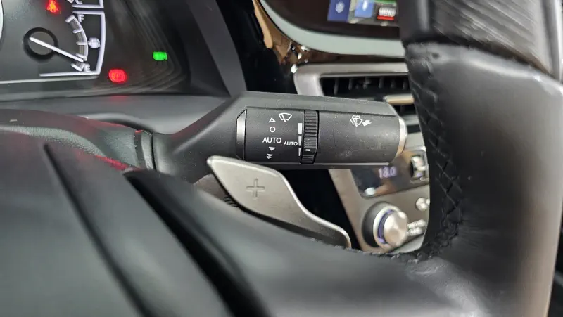 Lexus ES300h