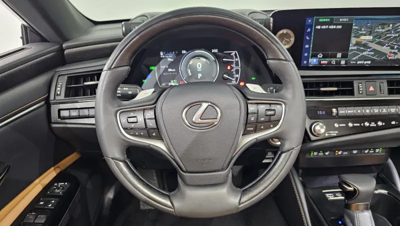 Lexus ES300h