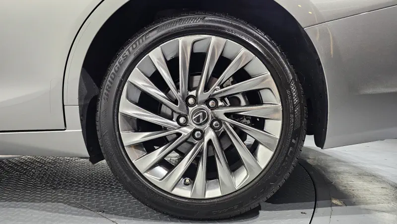Lexus ES300h