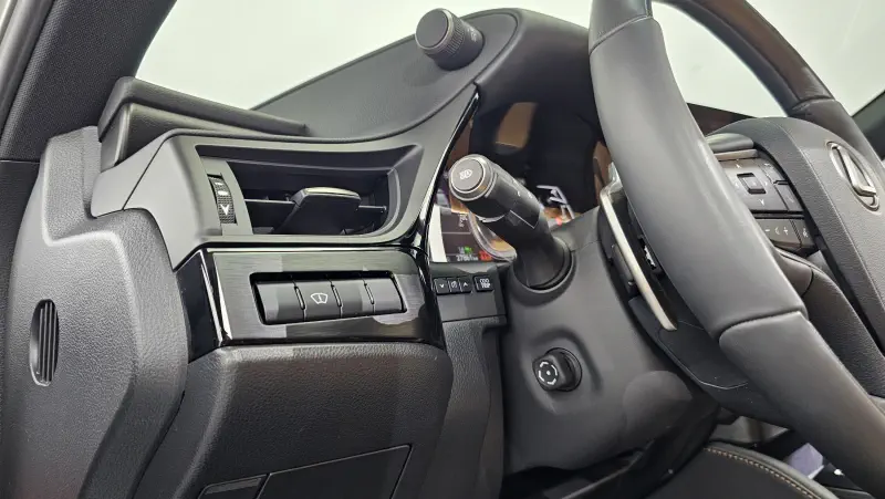 Lexus ES300h
