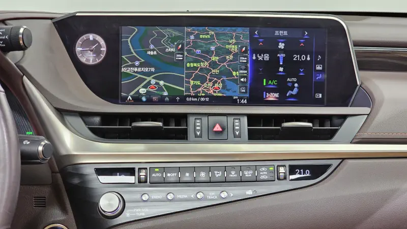 Lexus ES300h