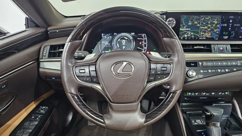 Lexus ES300h