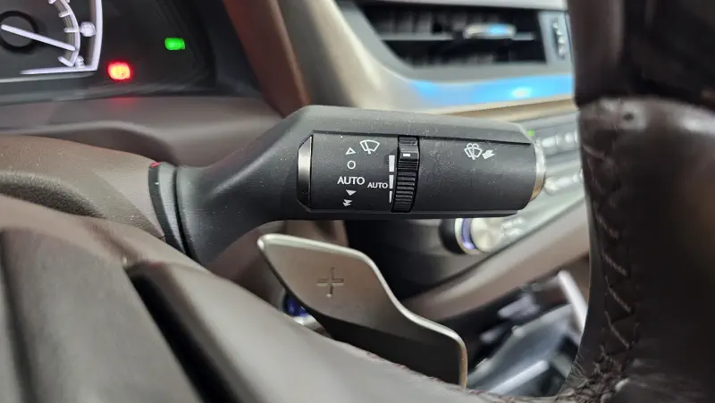 Lexus ES300h