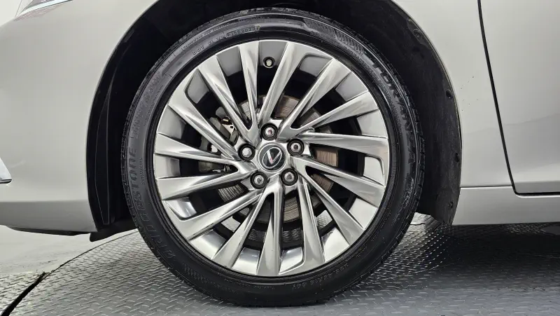 Lexus ES300h