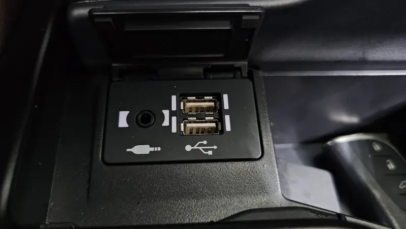 Lexus ES300h