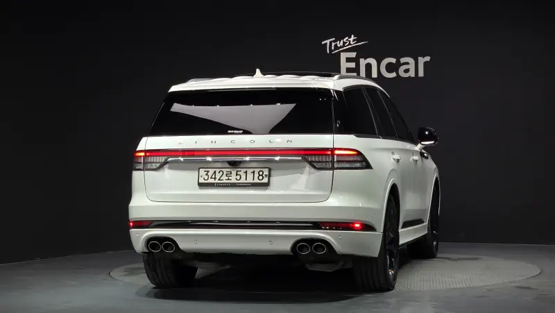 Lincoln Aviator