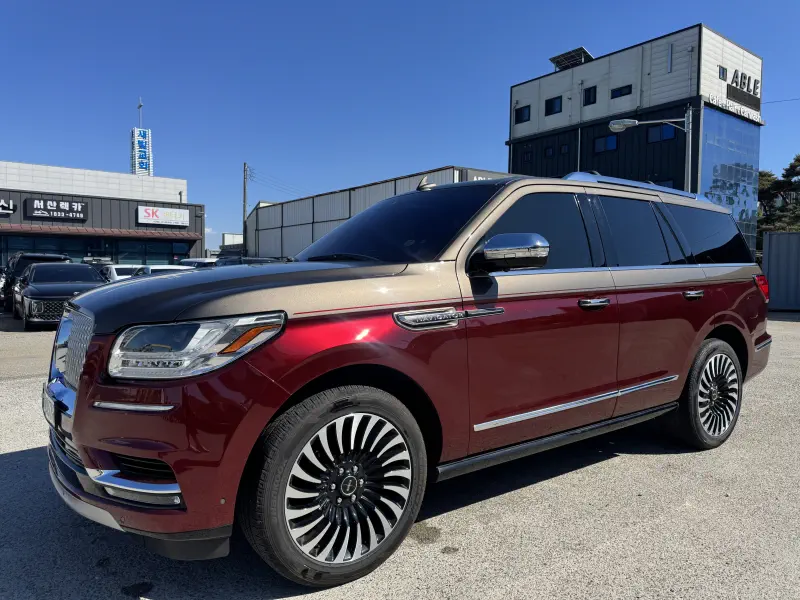 Lincoln Navigator
