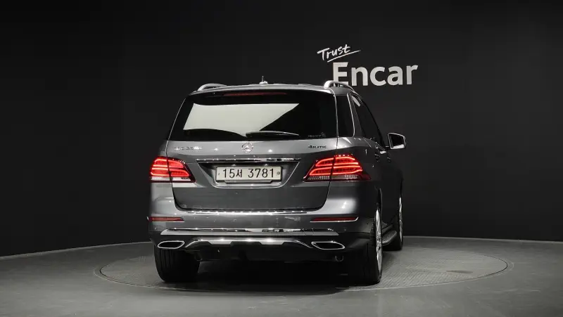 Mercedes-Benz GLE-Class
