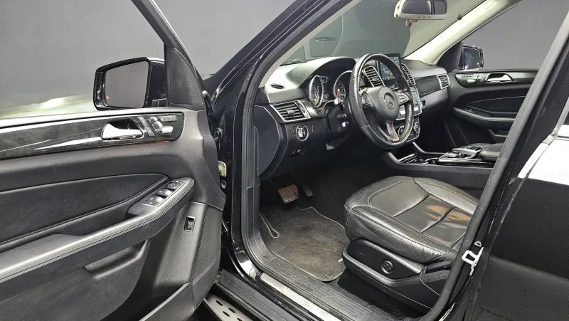 Mercedes-Benz GLE-Class