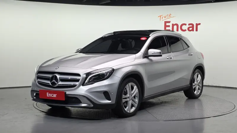 Mercedes-Benz GLA-Class