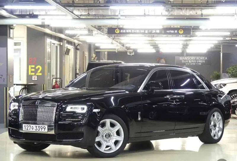 Rolls-Royce GHOST