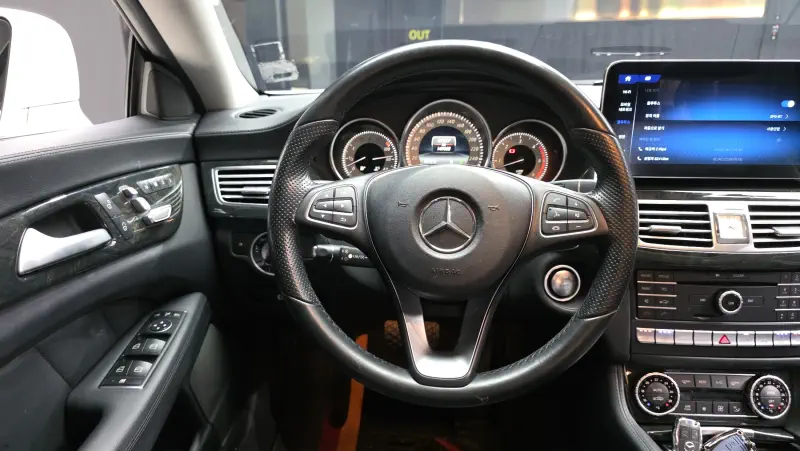 Mercedes-Benz CLS-Class